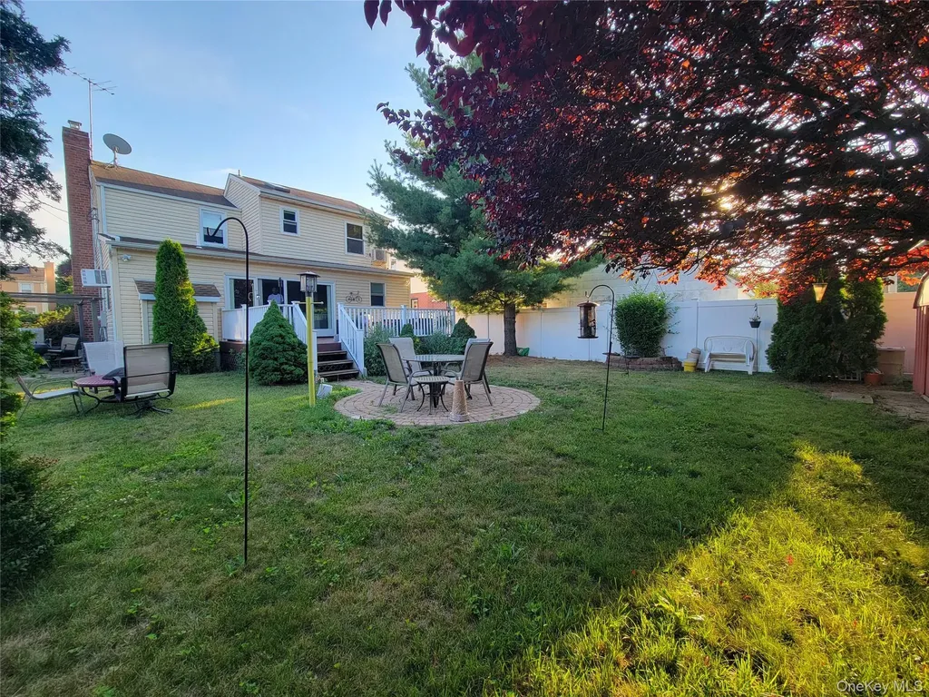152 Norfeld Boulevard Elmont NY 11003