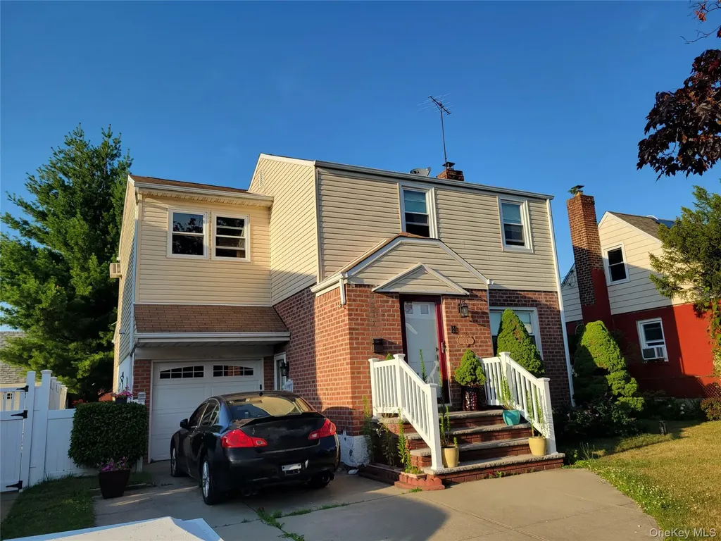 152 Norfeld Boulevard Elmont NY 11003