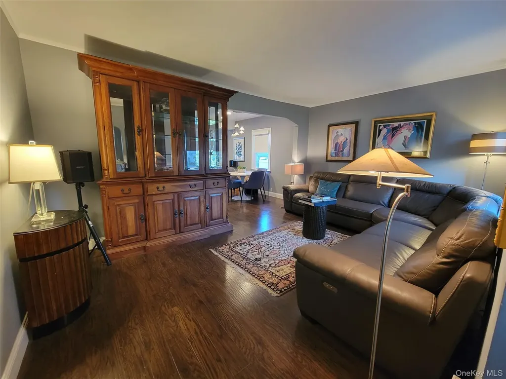 152 Norfeld Boulevard Elmont NY 11003
