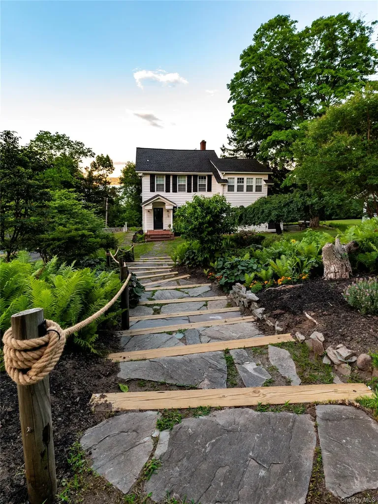 34 Old Mountain Road Nyack NY 10960
