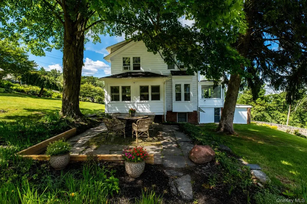 34 Old Mountain Road Nyack NY 10960
