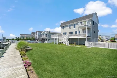 30 Milton Road Babylon NY 11702