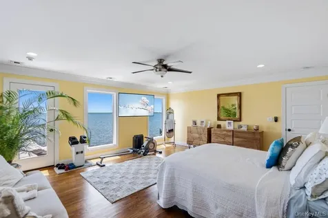 30 Milton Road Babylon NY 11702