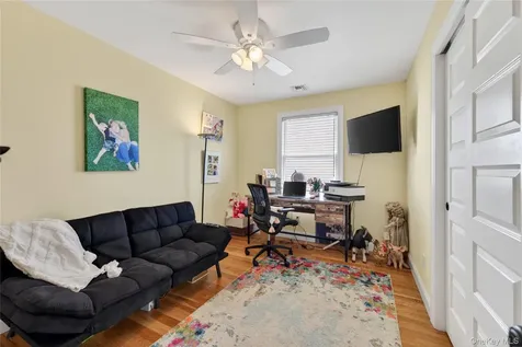30 Milton Road Babylon NY 11702