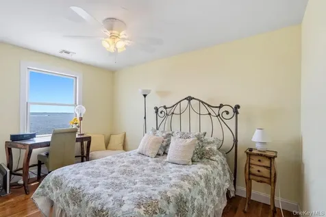 30 Milton Road Babylon NY 11702