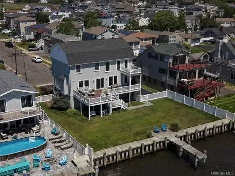 30 Milton Road Babylon NY 11702