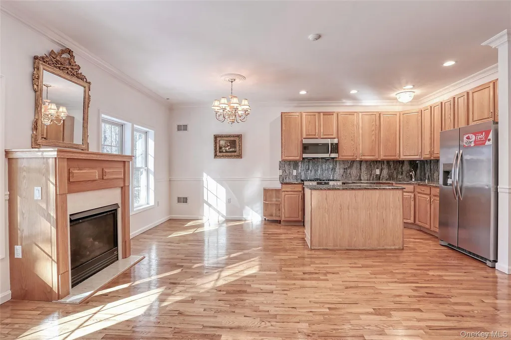 80 Alexander Court Nanuet NY 10954