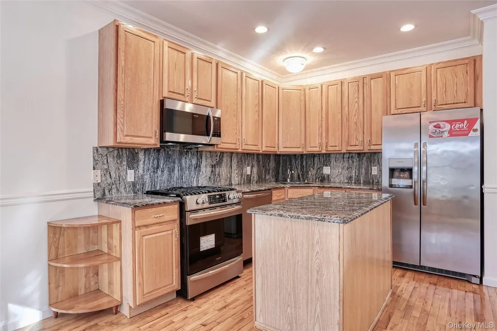 80 Alexander Court Nanuet NY 10954