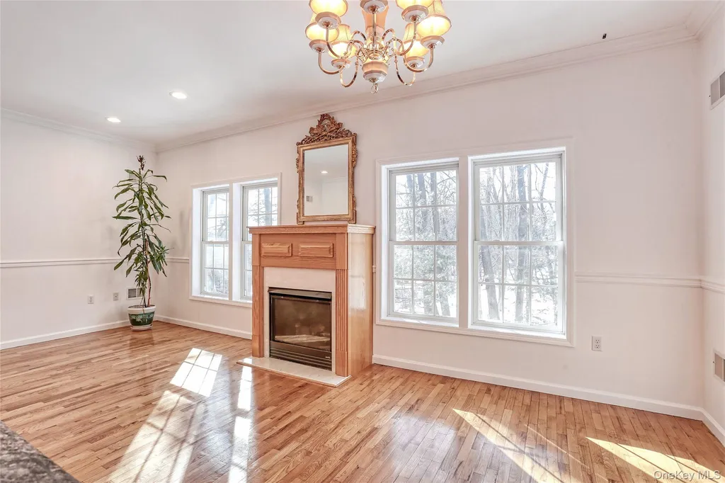 80 Alexander Court Nanuet NY 10954