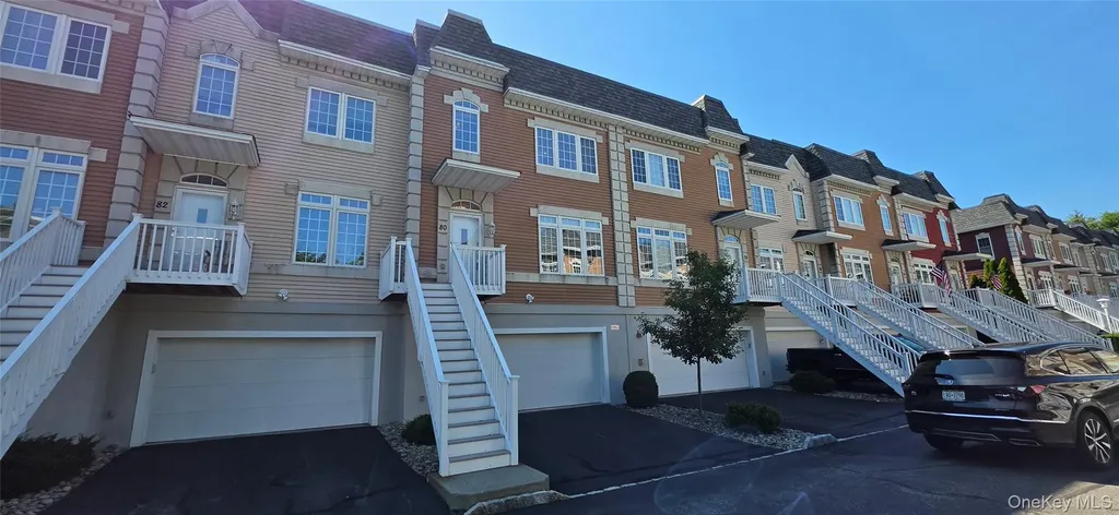 80 Alexander Court Nanuet NY 10954