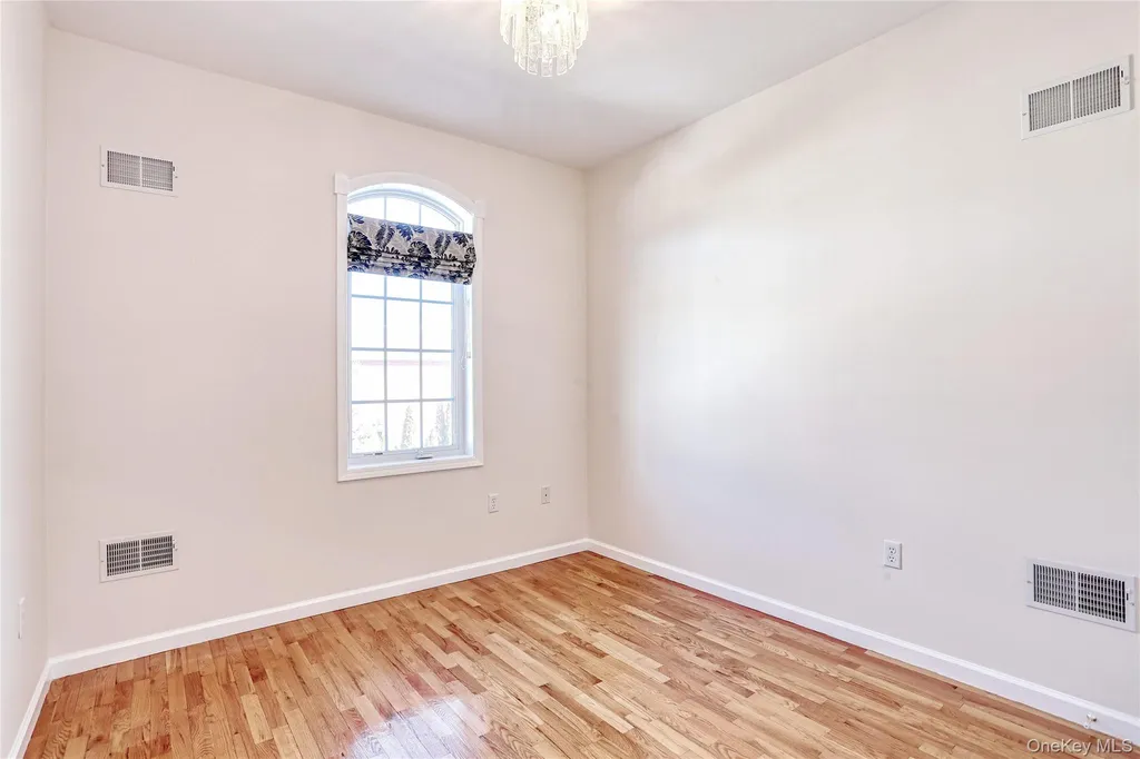 80 Alexander Court Nanuet NY 10954