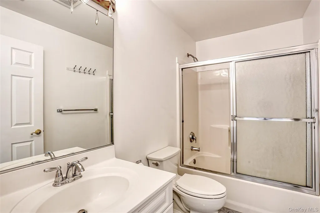 80 Alexander Court Nanuet NY 10954