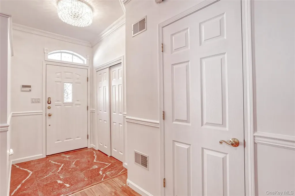 80 Alexander Court Nanuet NY 10954