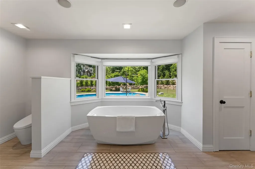 211 Strawtown Road West Nyack NY 10994
