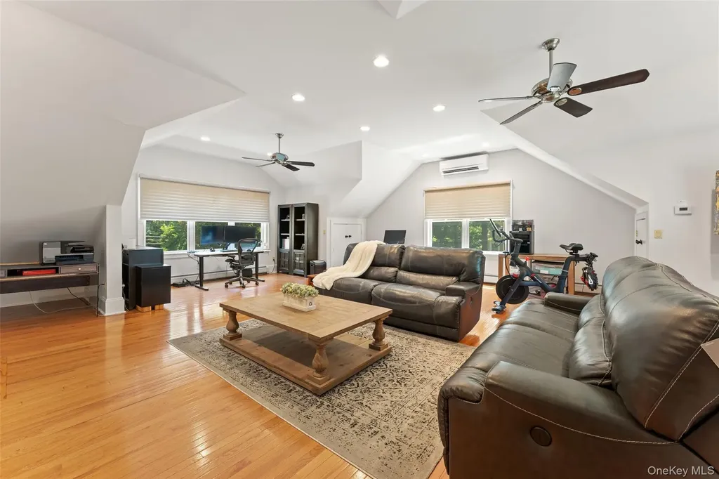 211 Strawtown Road West Nyack NY 10994