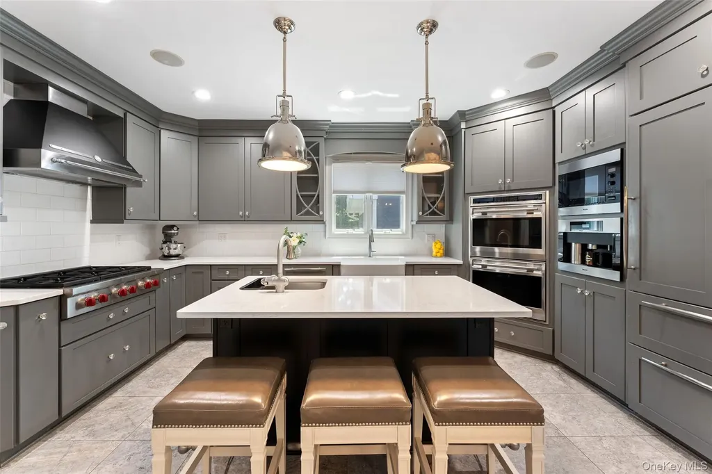 211 Strawtown Road West Nyack NY 10994