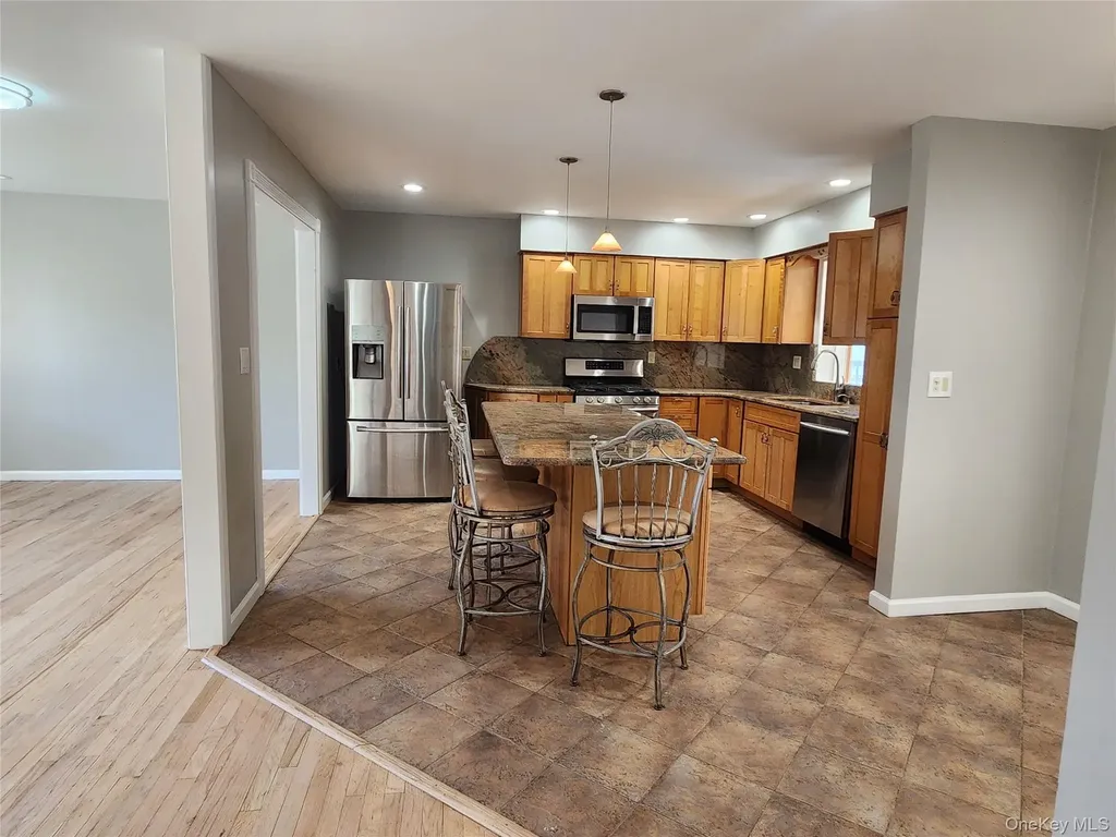 373 Ehrhardt Road Pearl River NY 10965
