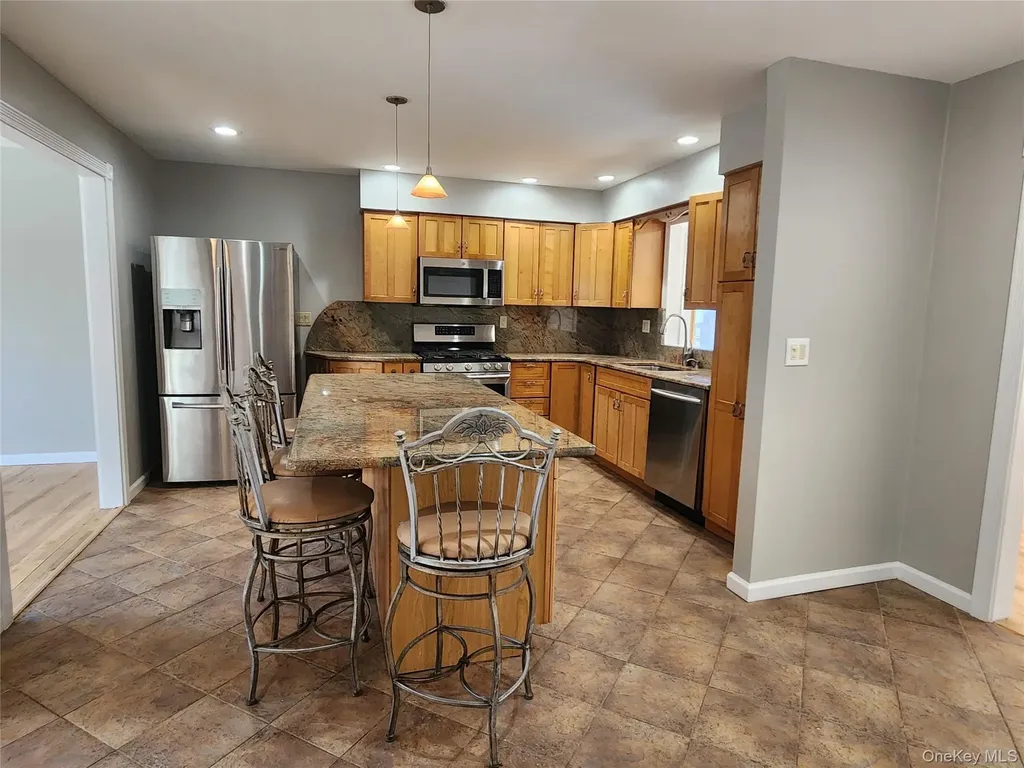373 Ehrhardt Road Pearl River NY 10965