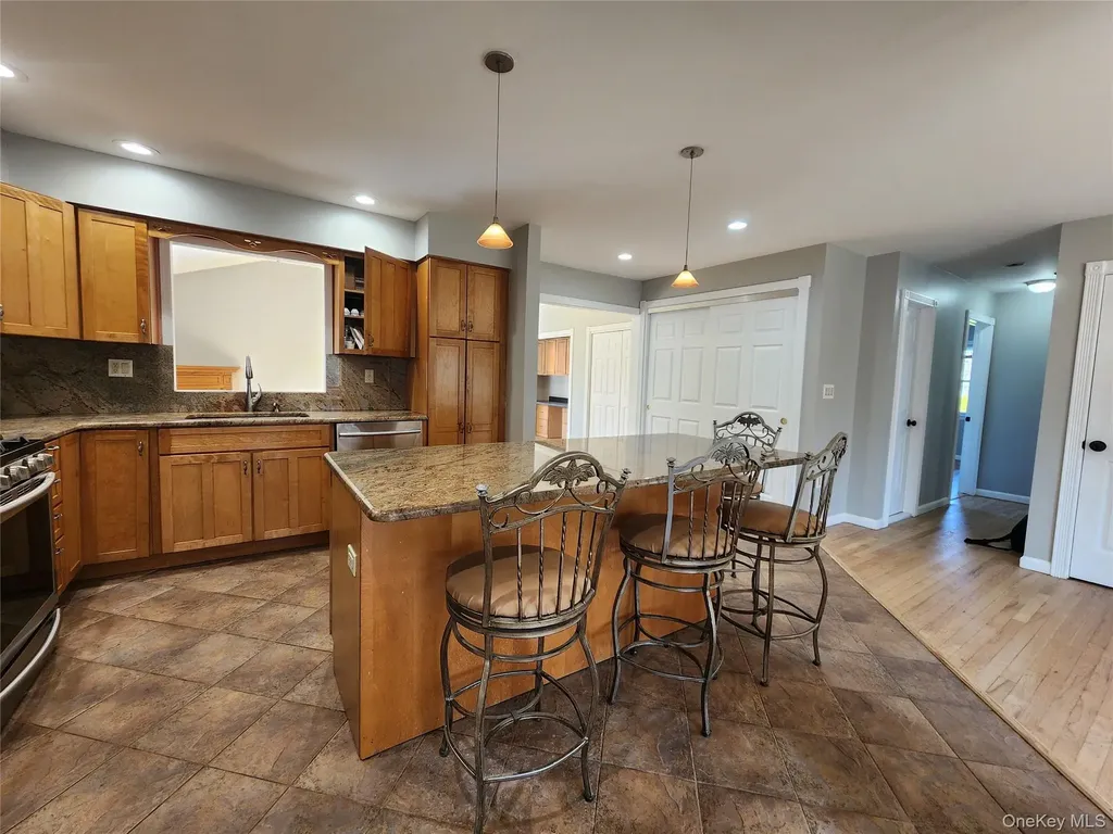 373 Ehrhardt Road Pearl River NY 10965