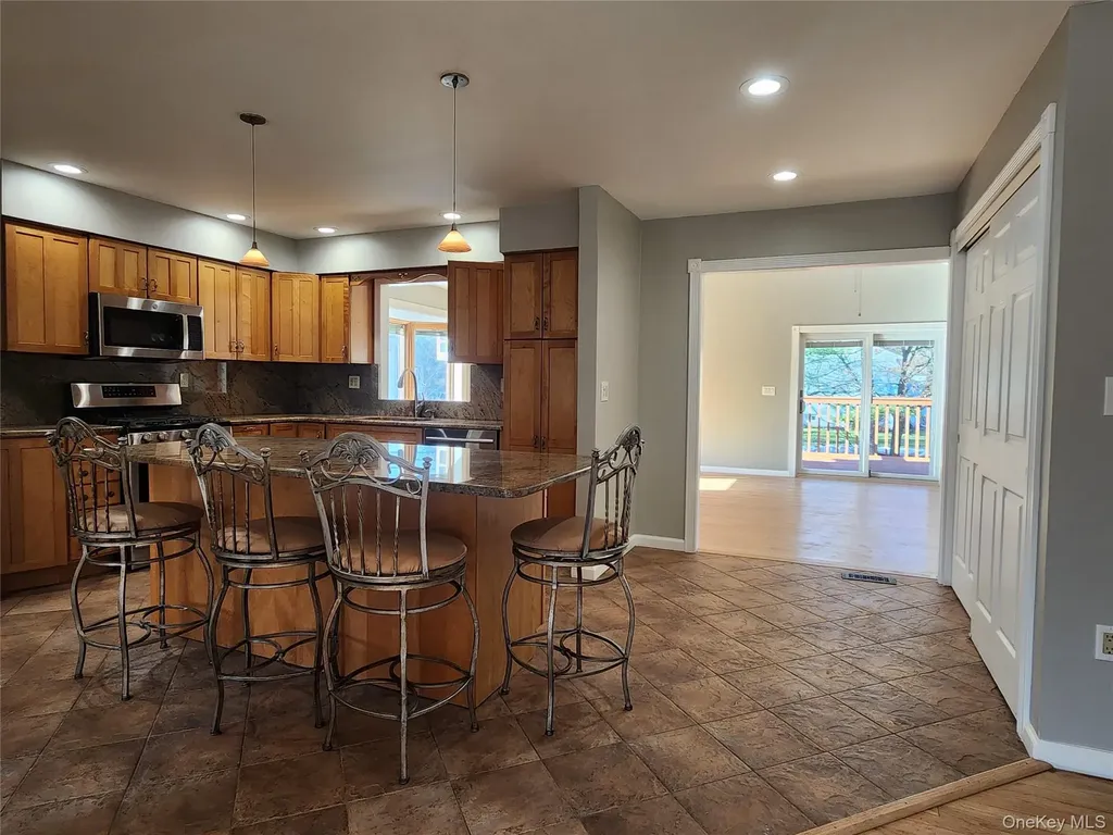 373 Ehrhardt Road Pearl River NY 10965