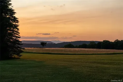 147 Moadock Road Millerton NY 12546