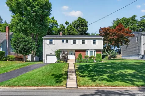 11 Oakridge Road White Plains NY 10607