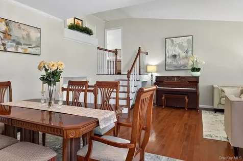 11 Oakridge Road White Plains NY 10607