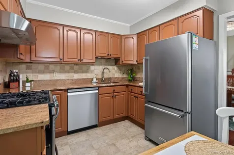 11 Oakridge Road White Plains NY 10607