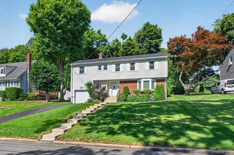 11 Oakridge Road White Plains NY 10607