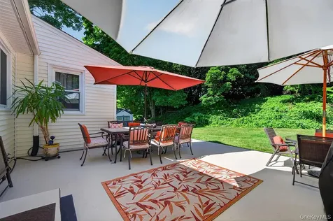 11 Oakridge Road White Plains NY 10607