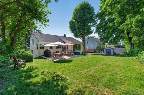 11 Oakridge Road White Plains NY 10607