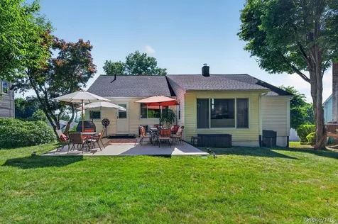 11 Oakridge Road White Plains NY 10607