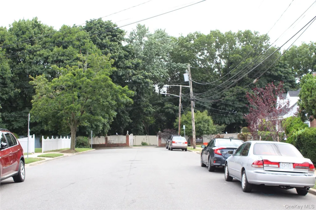 177-24 240th Street Elmont NY 11003