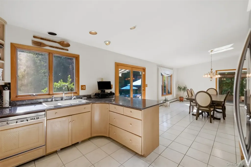 985 Craigville Road Chester NY 10918