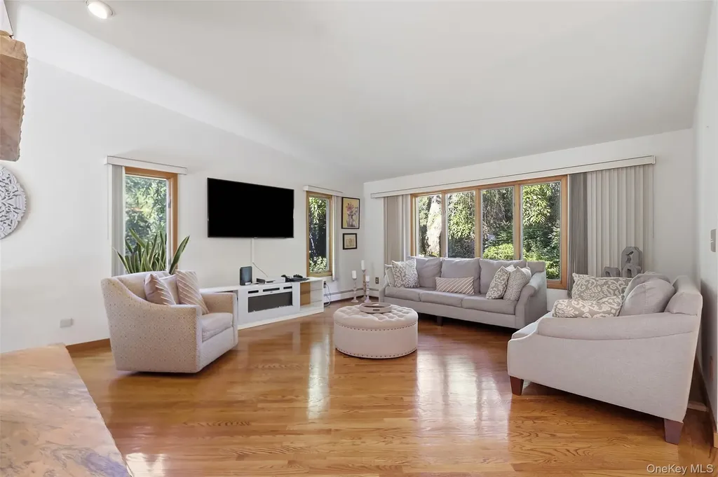 985 Craigville Road Chester NY 10918