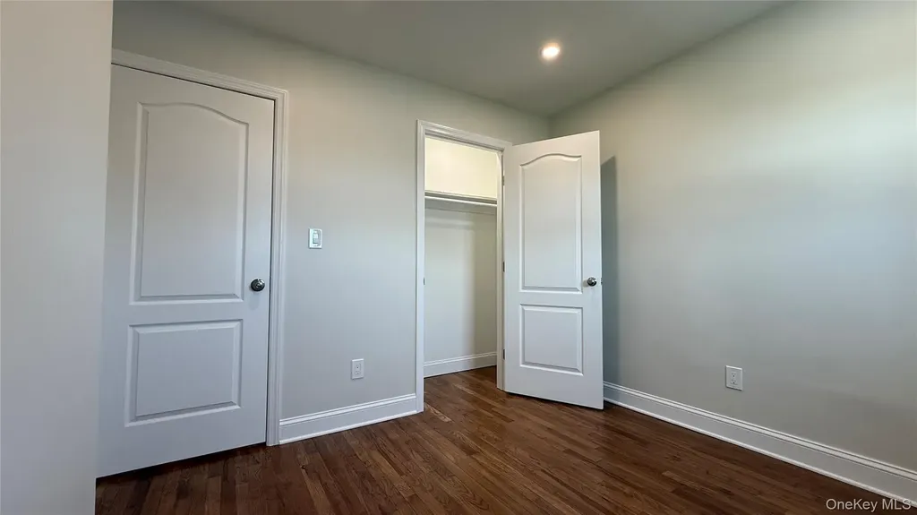 211 4th Avenue West Babylon NY 11704