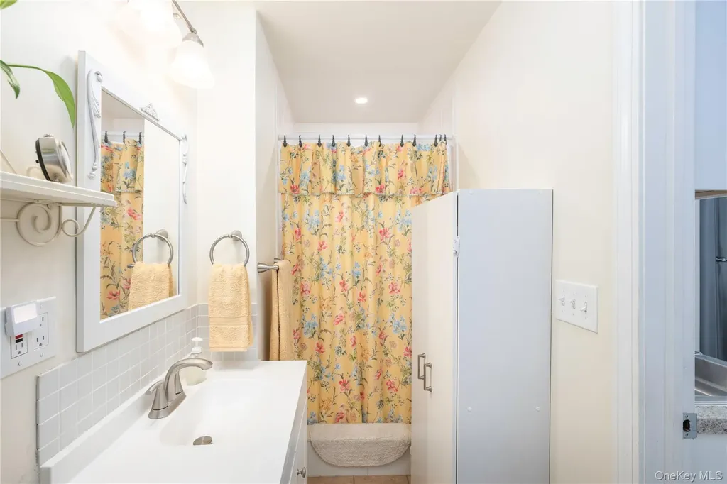 30 Ridgeview Avenue Mahopac NY 10541