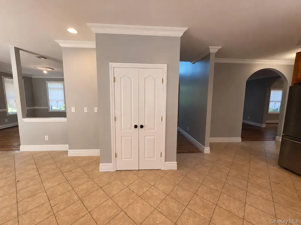 8 Brian Court Salisbury Mills NY 12577