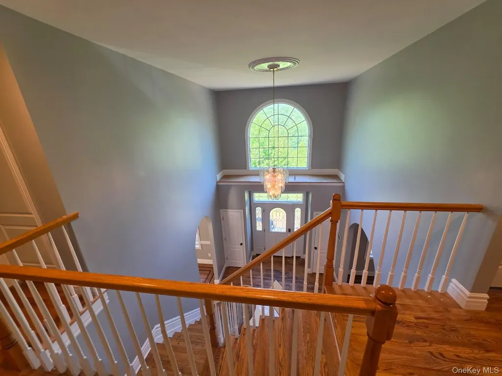 8 Brian Court Salisbury Mills NY 12577
