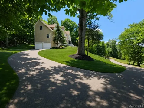 8 Brian Court Salisbury Mills NY 12577