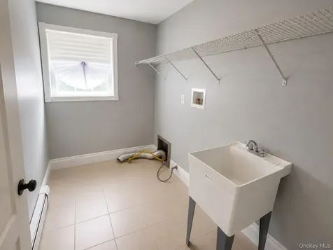 8 Brian Court Salisbury Mills NY 12577