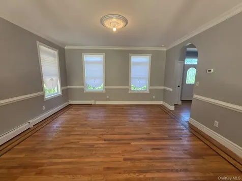 8 Brian Court Salisbury Mills NY 12577