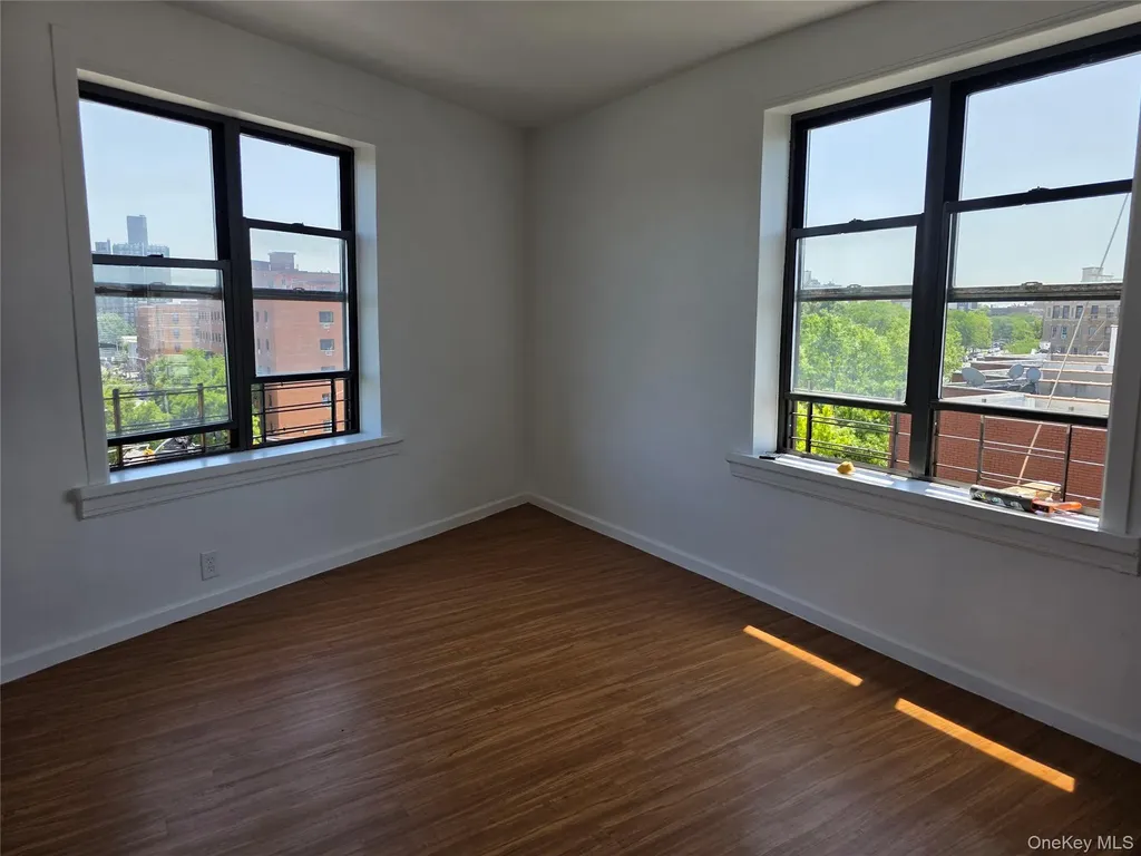 855 E 178th Street Bronx NY 10460