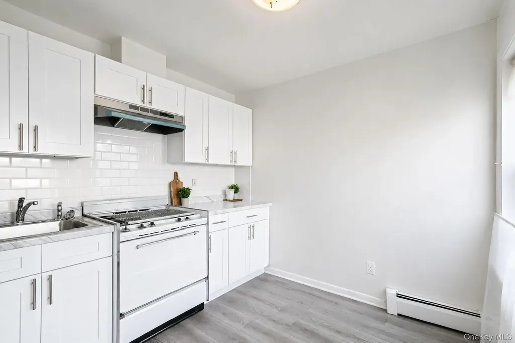 180 Lowndes Avenue Huntington Station NY 11746