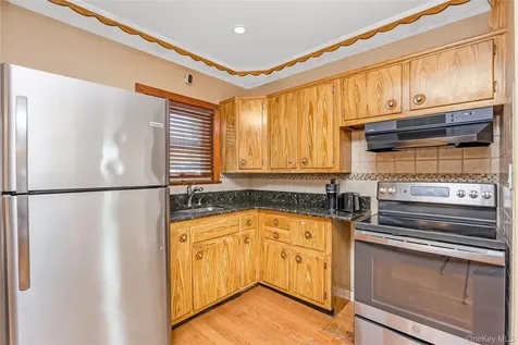 69 Louis Drive Farmingdale NY 11735