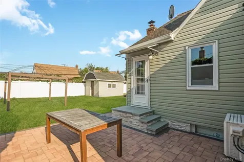 69 Louis Drive Farmingdale NY 11735