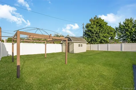 69 Louis Drive Farmingdale NY 11735