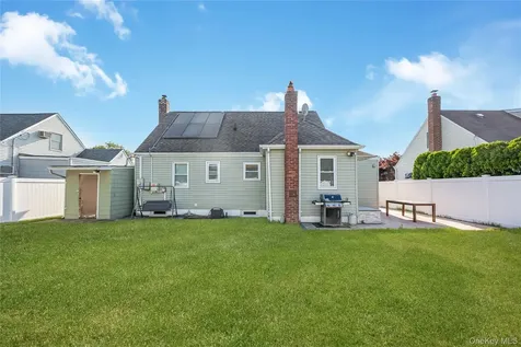 69 Louis Drive Farmingdale NY 11735