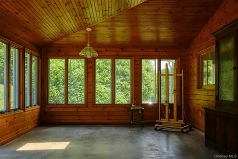 637 Route 308 Rhinebeck NY 12572