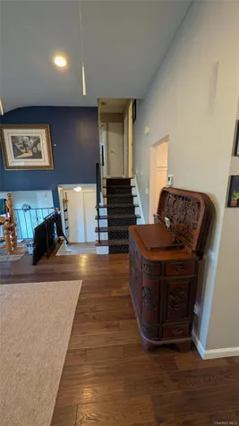 348 W 24th Street Deer Park NY 11729